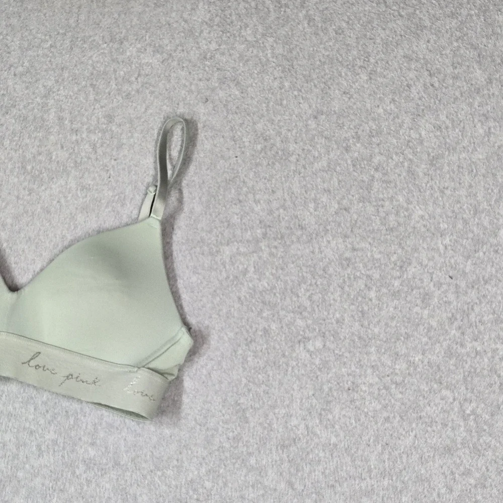 PINK Women Bra 32A Green T Shirt Wireless Strap Adjustable